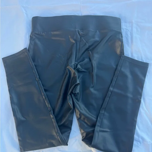 LOFT Black Faux Leather Leggings NWT - Picture 4 of 5